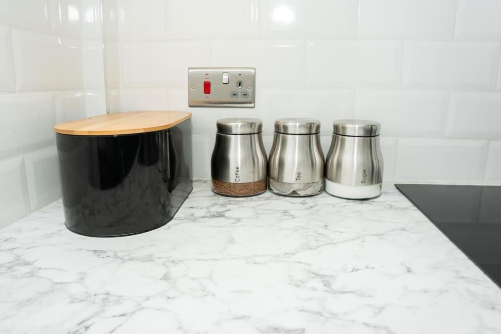 Stylish Home In York - Free Wifi & Parking - Close To Racecourse & City Centre Exterior foto